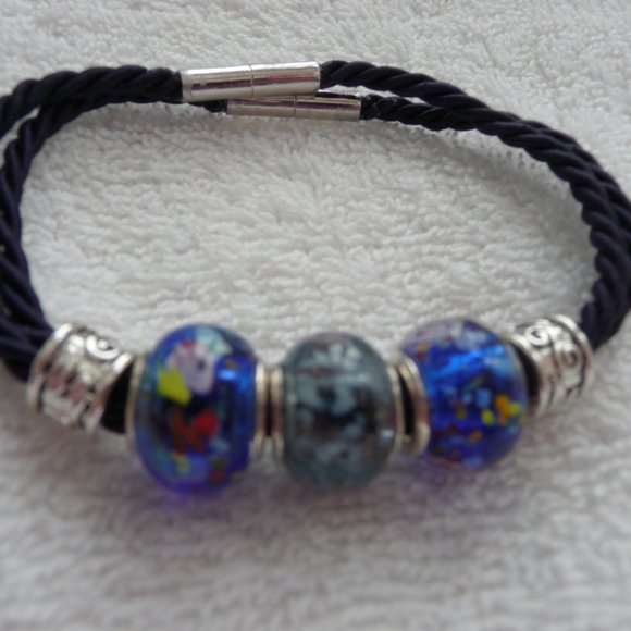 Cord belt, bracelet & necklace - Picture 6 of 8